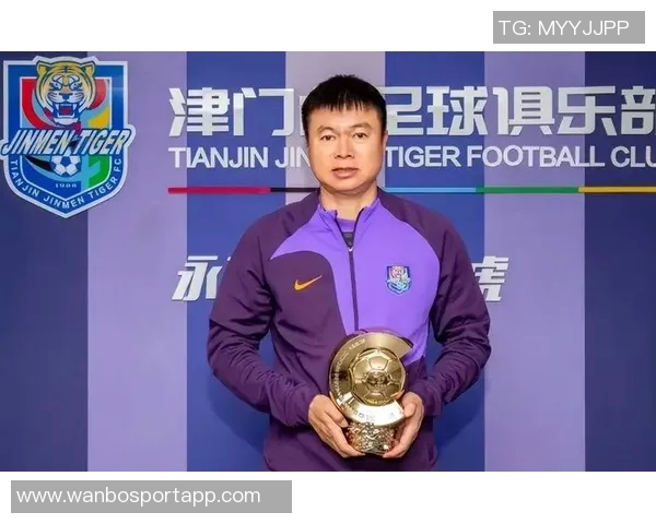 土帅崛起！国足女足双双迎来年轻本土教练时代