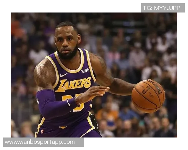 卡梅隆托马斯半场表现抢眼10投6中贡献18分3篮板6助攻1抢断