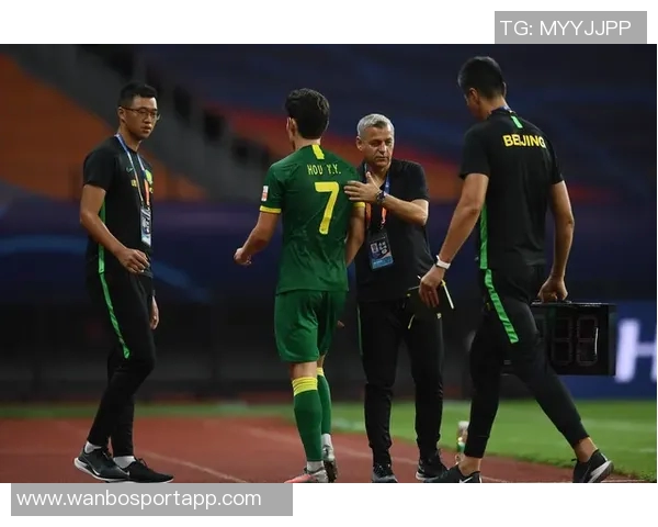 奥尔莫莱万今日训练顺利有望获得医疗许可重返赛场 奥尔莫莱万今日训练顺利有望获得医疗许可重返赛场