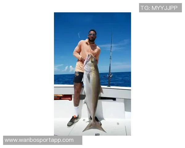 西蒙斯转型职业钓鱼NBA生涯总收入超2亿每场比赛收入高达53万