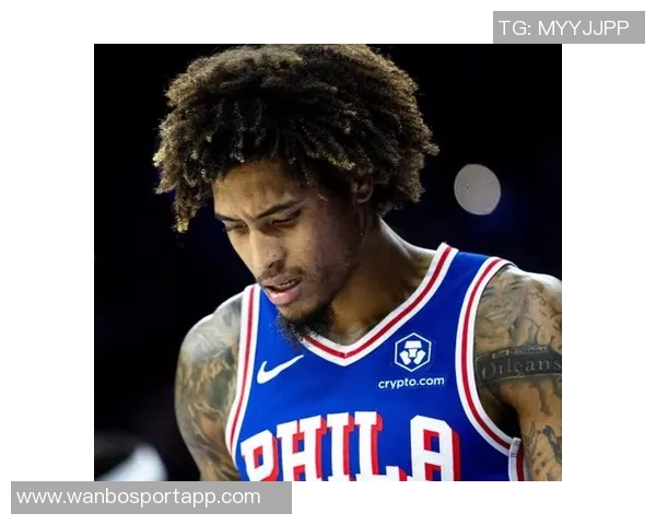 乌布雷半场表现全面贡献12分5板2助2断1帽展现全能实力